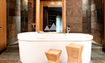 Bañera de hidromasaje en Suite Hermitage